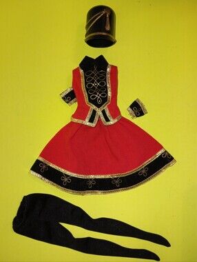 Barbie Doll FAO Schwarz Xmas fashion Toy Soldier